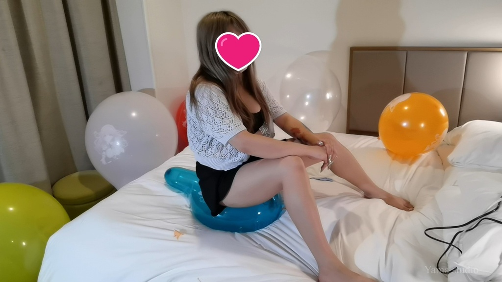 ひなちゃんのイラスト風船遊び&割り Hina-chan's Anime balloon play & pop