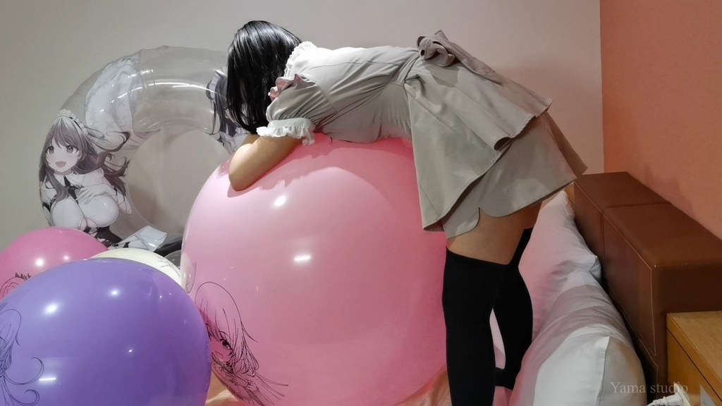 黒髪Mちゃんのイラスト風船遊び&割り M-chan's Anime balloon play & pop