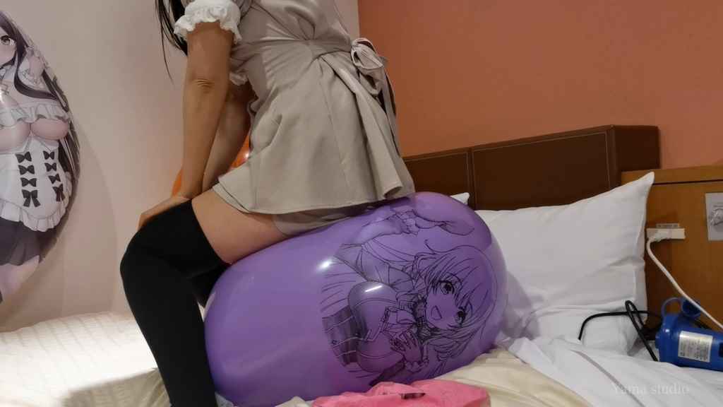 黒髪Mちゃんのイラスト風船遊び&割り M-chan's Anime balloon play & pop