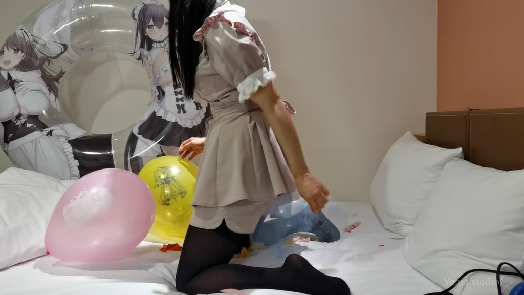 黒髪Mちゃんのイラスト風船遊び&割り2 M-chan's Anime balloon play & Pop2