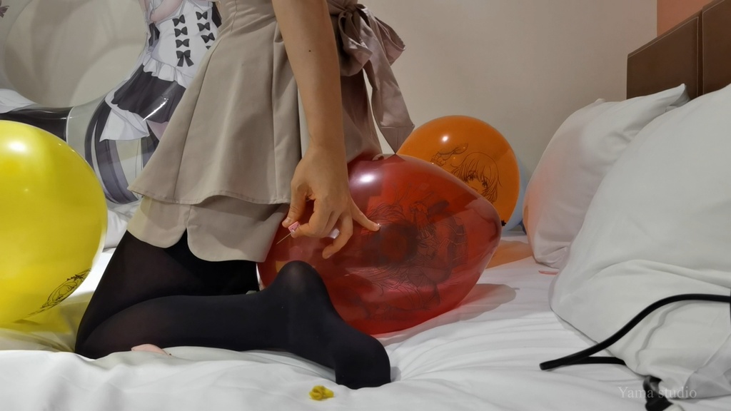 黒髪Mちゃんのイラスト風船遊び&割り2 M-chan's Anime balloon play & Pop2