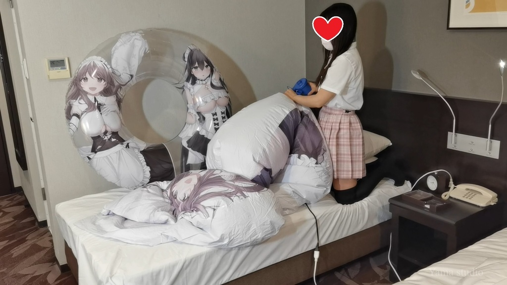 黒髪Mちゃんの巨大浮き輪型空ビ遊び M-chan's huge ring shape inflatable play