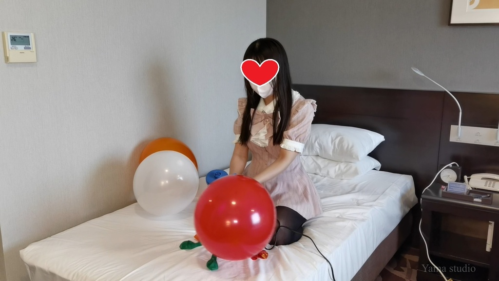 黒髪Mちゃんのお尻で風船割り M-chan's Ride to Pop