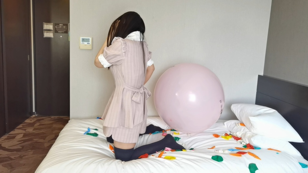 黒髪Mちゃんの針で風船割り M-chan's Pin to Pop