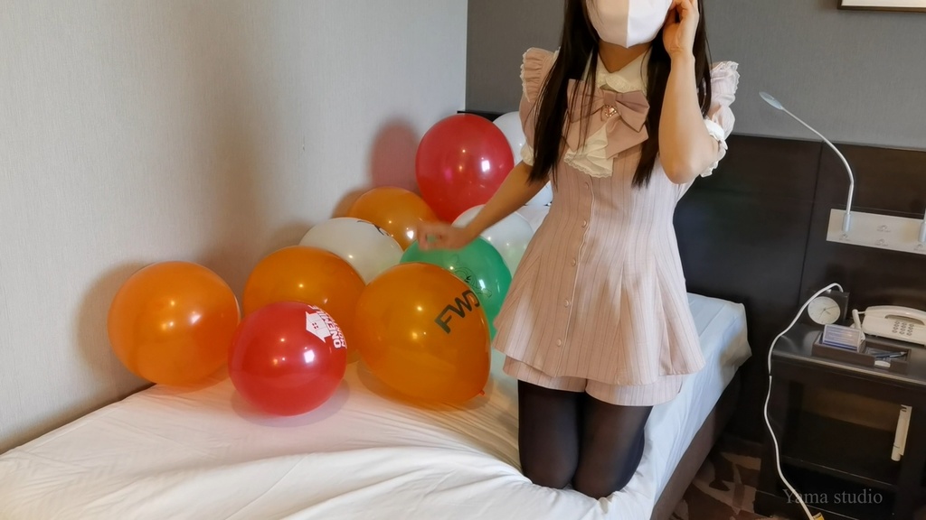 黒髪Mちゃんのお尻&針で風船割り M-chan's Ride&Pin to Pop