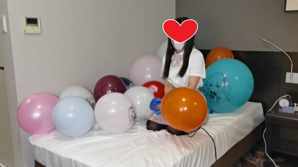 黒髪Mちゃんのイラスト風船遊び&割り3 M-chan's Anime balloon play & pop3