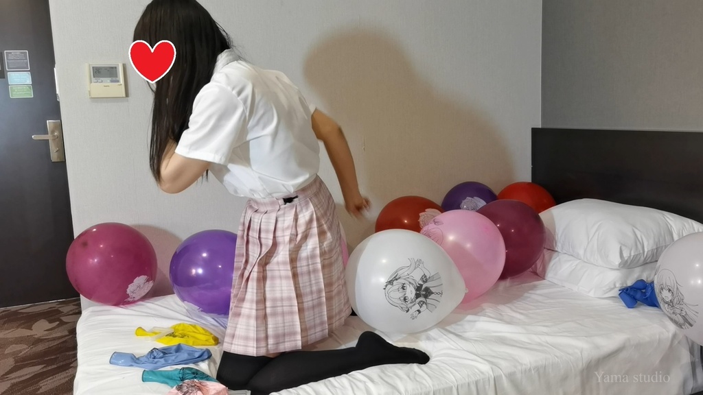 黒髪Mちゃんのイラスト風船遊び&割り4 M-chan's Anime balloon play & pop4