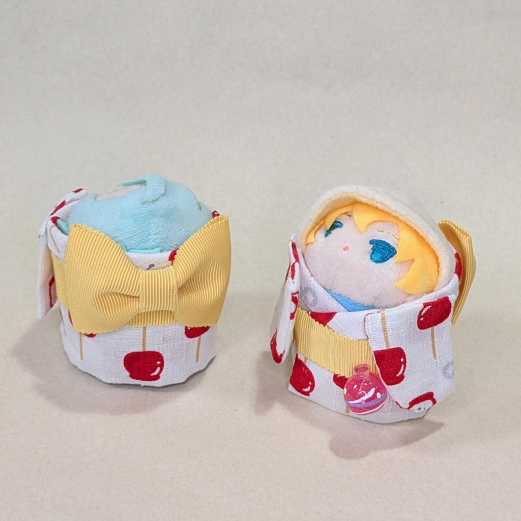 りんご飴柄の浴衣(キラキラ水風船付き)もちマスミニサイズ用