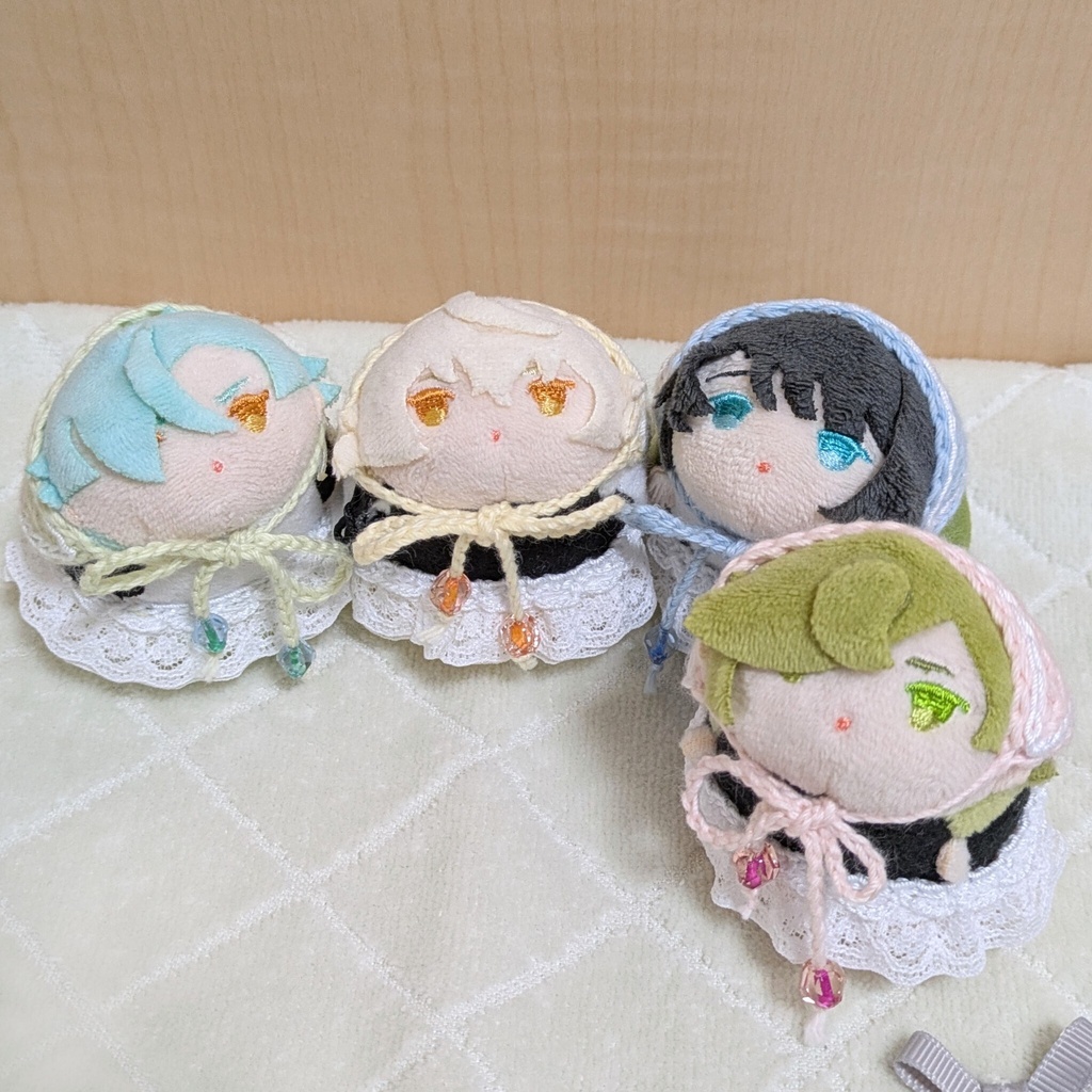 アフガン編みのバブーシュカとフリフリパンツ（ウエスト部は伸び縮みしません）