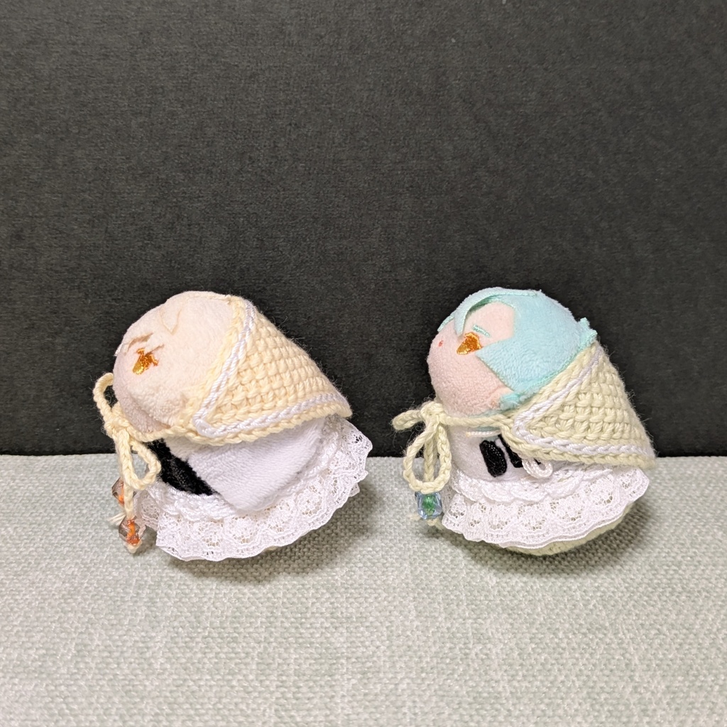 アフガン編みのバブーシュカとフリフリパンツ(ウエスト部は伸び縮みしません)