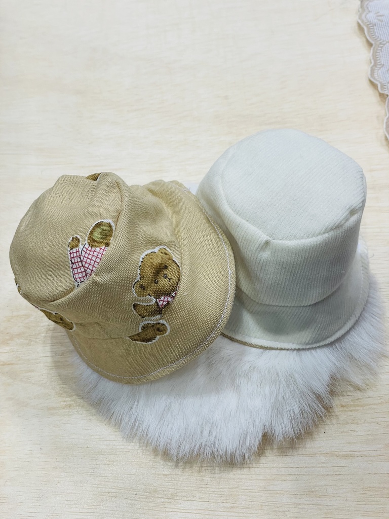 コーデュロイくまちゃんバケットハット