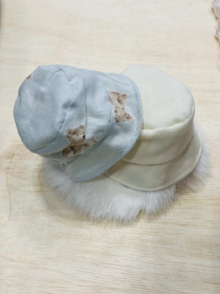 コーデュロイくまちゃんバケットハット