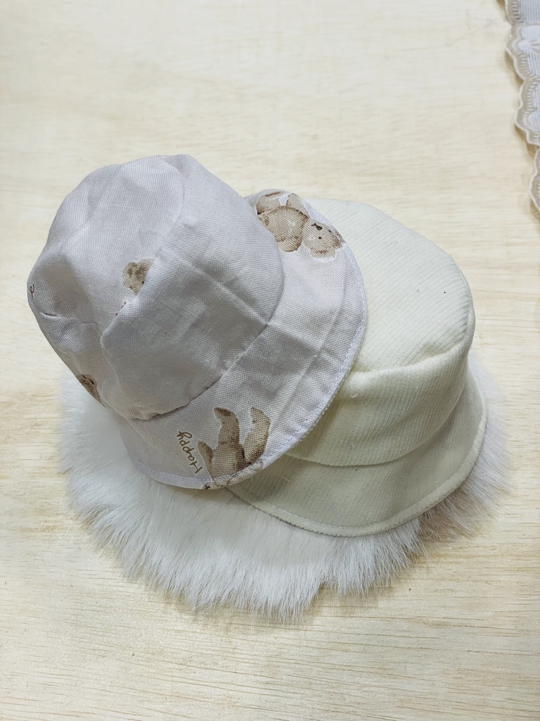 コーデュロイくまちゃんバケットハット