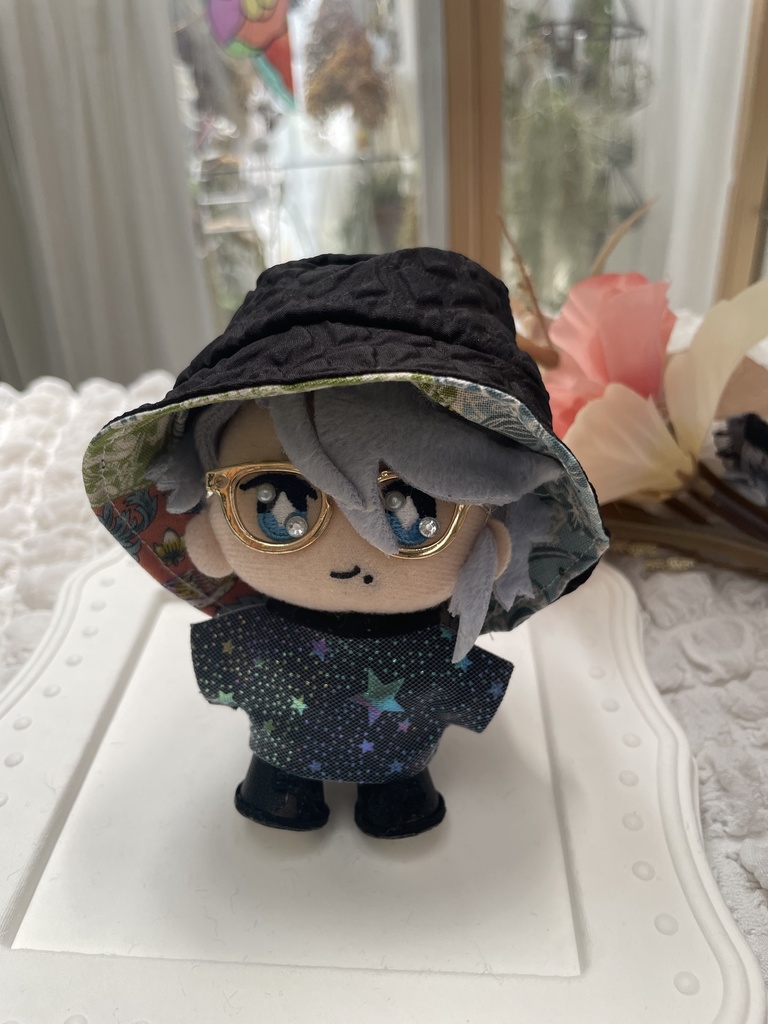 エンボスバケットハット