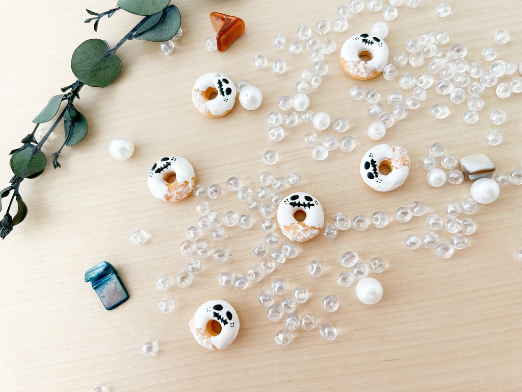 おばけ風ドーナツ