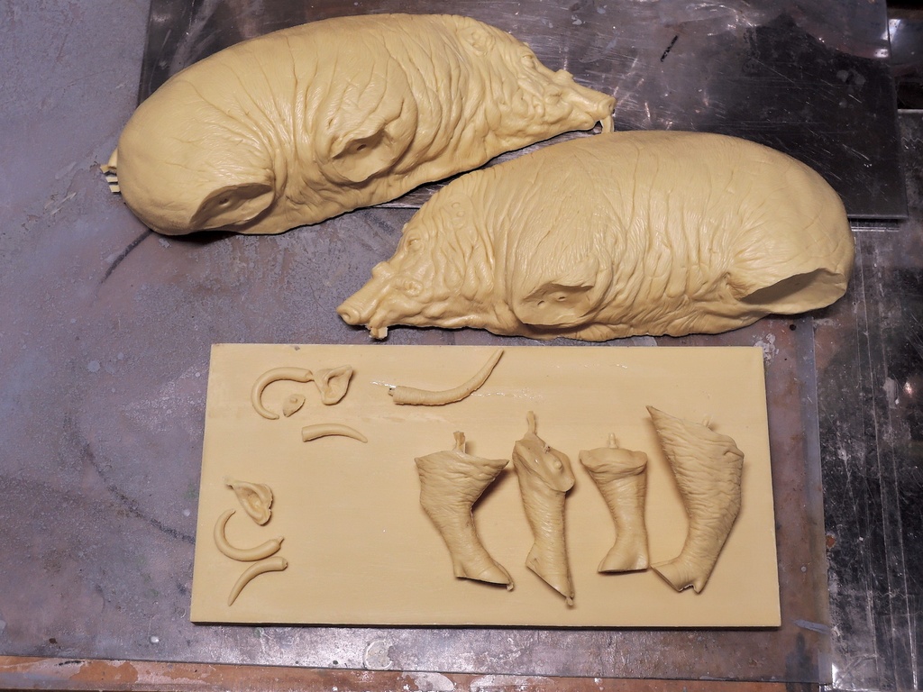 バビルサの貯金箱 ガレージキット