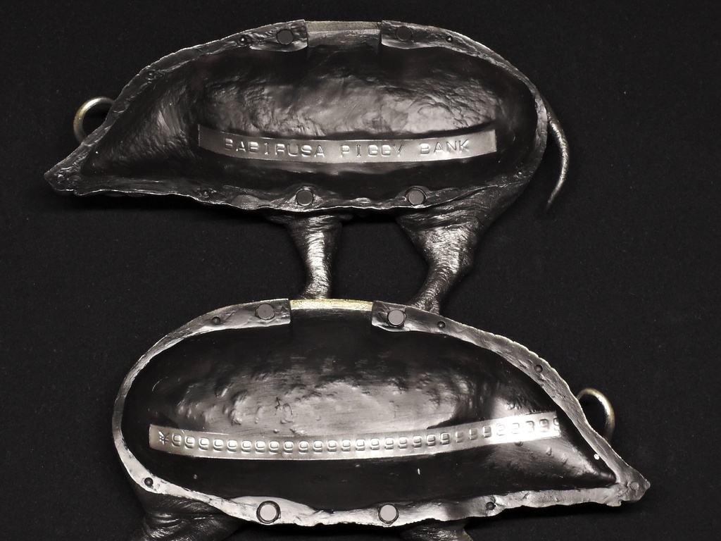 塗装済み完成品 バビルサの貯金箱 金塗装版