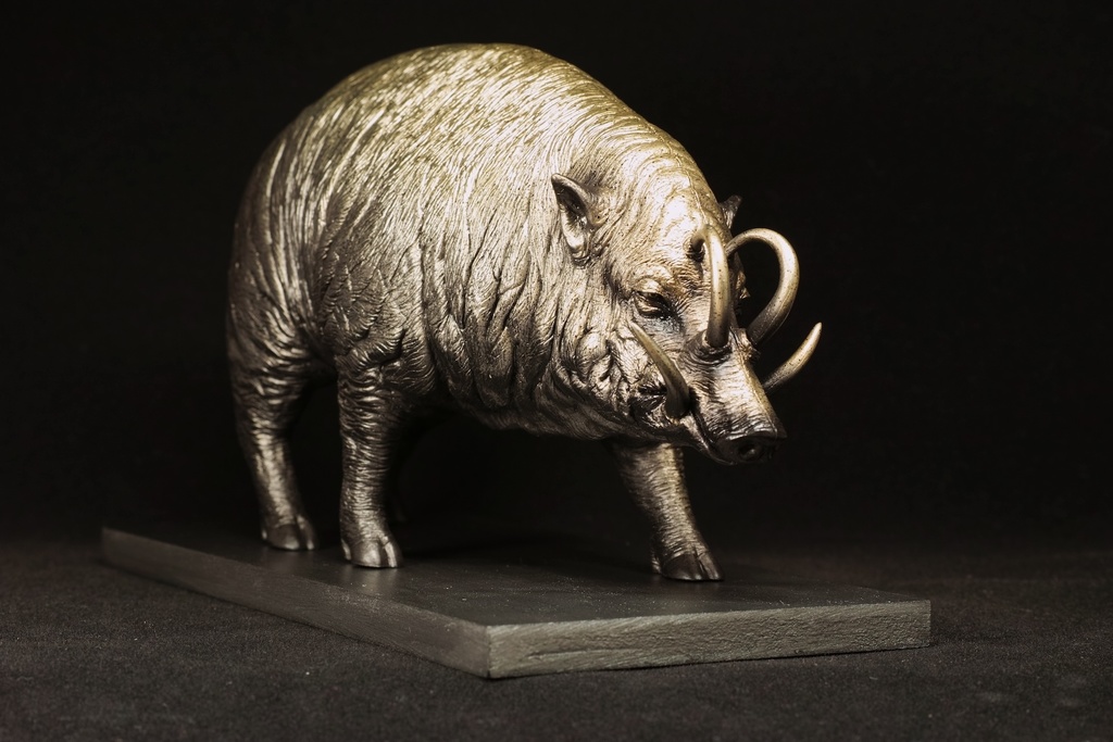 塗装済み完成品 バビルサの貯金箱 金塗装版