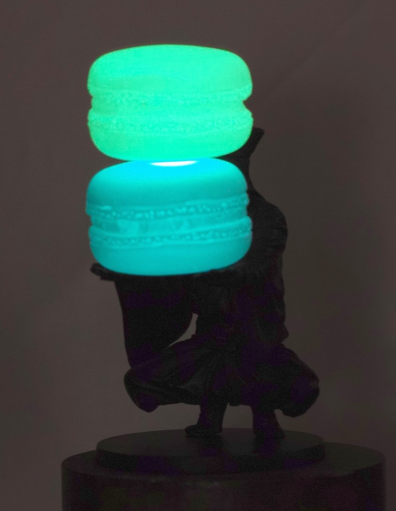 マカロン黒子 蓄光マカロンVer.