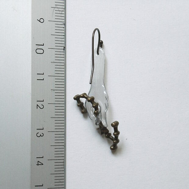 星座をつまむ ピアス《蠍座》(片耳分)