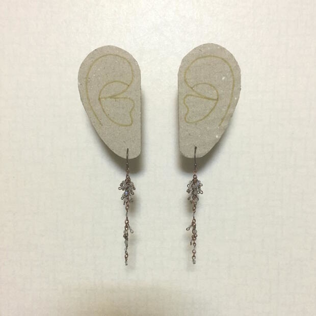 ラブラドライトの"もしょもしょ"ピアス