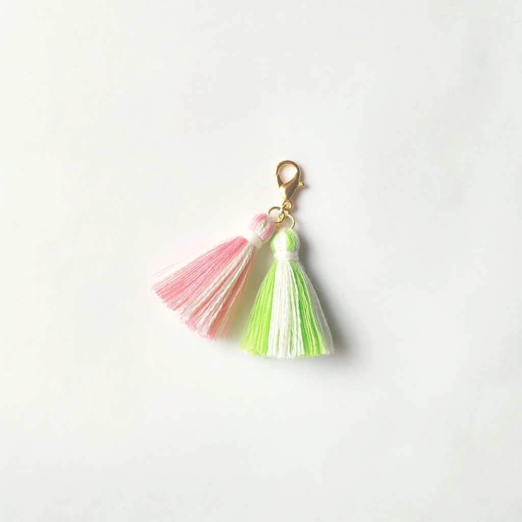 ふたごの縞々タッセル チャーム