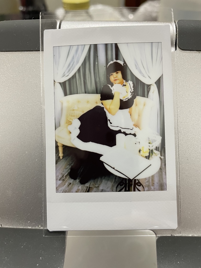 黒メイドちゃんチェキ 3