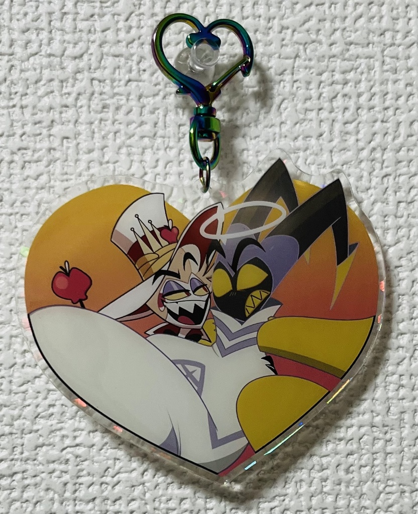 マモアダルシのハートアクリルキーホルダー