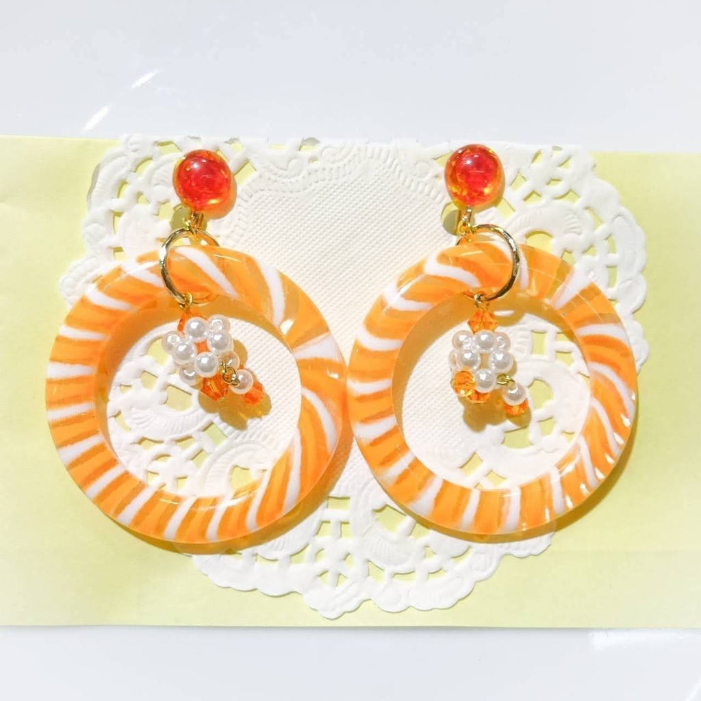 サーモンとイクラご飯の イヤリング ピアス