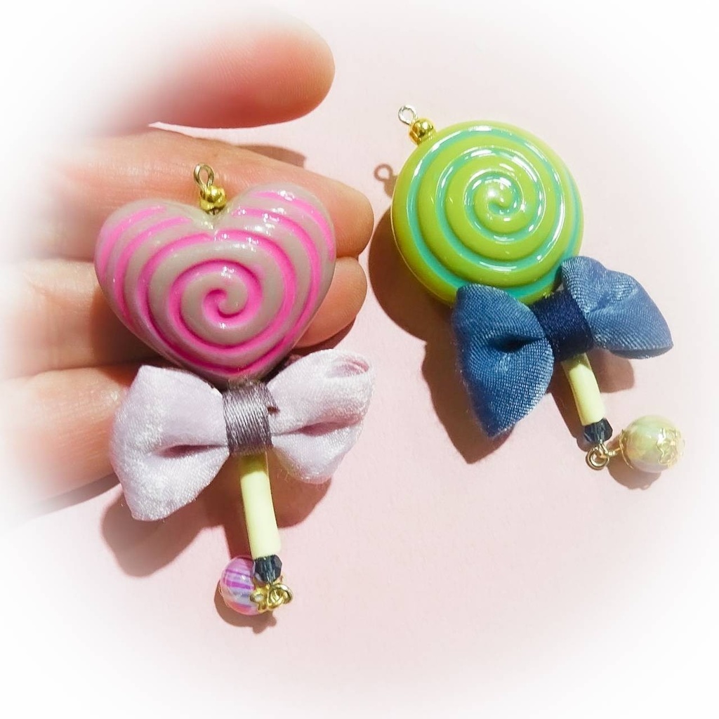 毒々しい ロリポップ ペロペロキャンディ ピアス イヤリング キャンディー ポップ ホラー