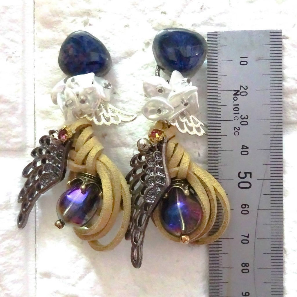 青い谷のドラゴン ピアス イヤリング 竜 翼 しずく 陶器 ブルー ブルードラゴン blue dragon ファンタジー