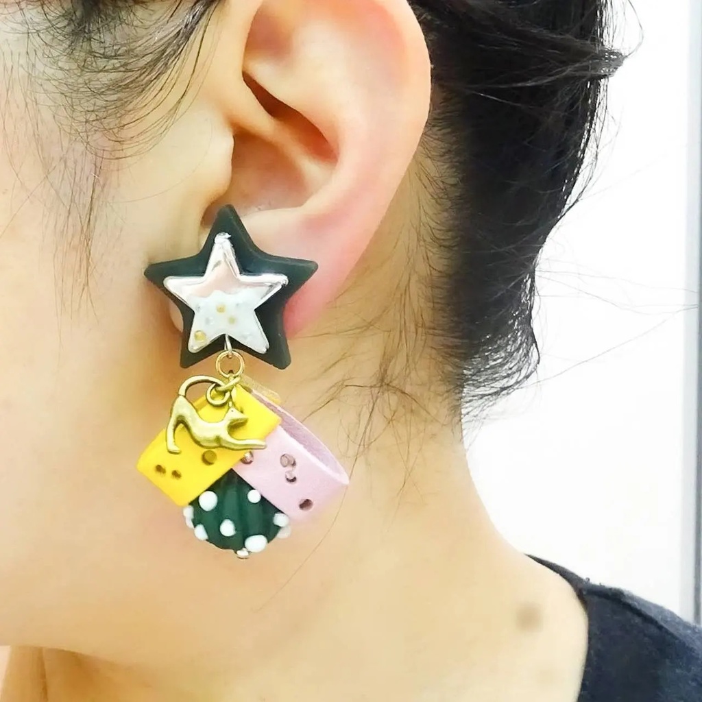 ビリジアンの星 アジアンポップなエスニック風 猫とドット柄の ピアス イヤリング