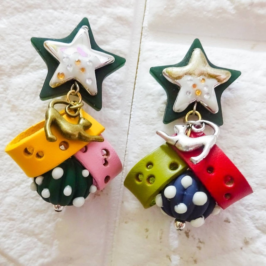 ビリジアンの星 アジアンポップなエスニック風 猫とドット柄の ピアス イヤリング