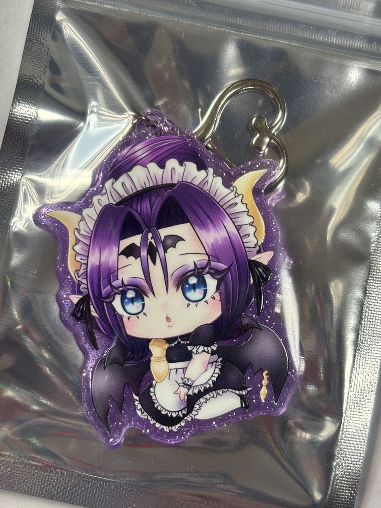 メイドリリスアクリルキーホルダー(ラメクリアパープル)