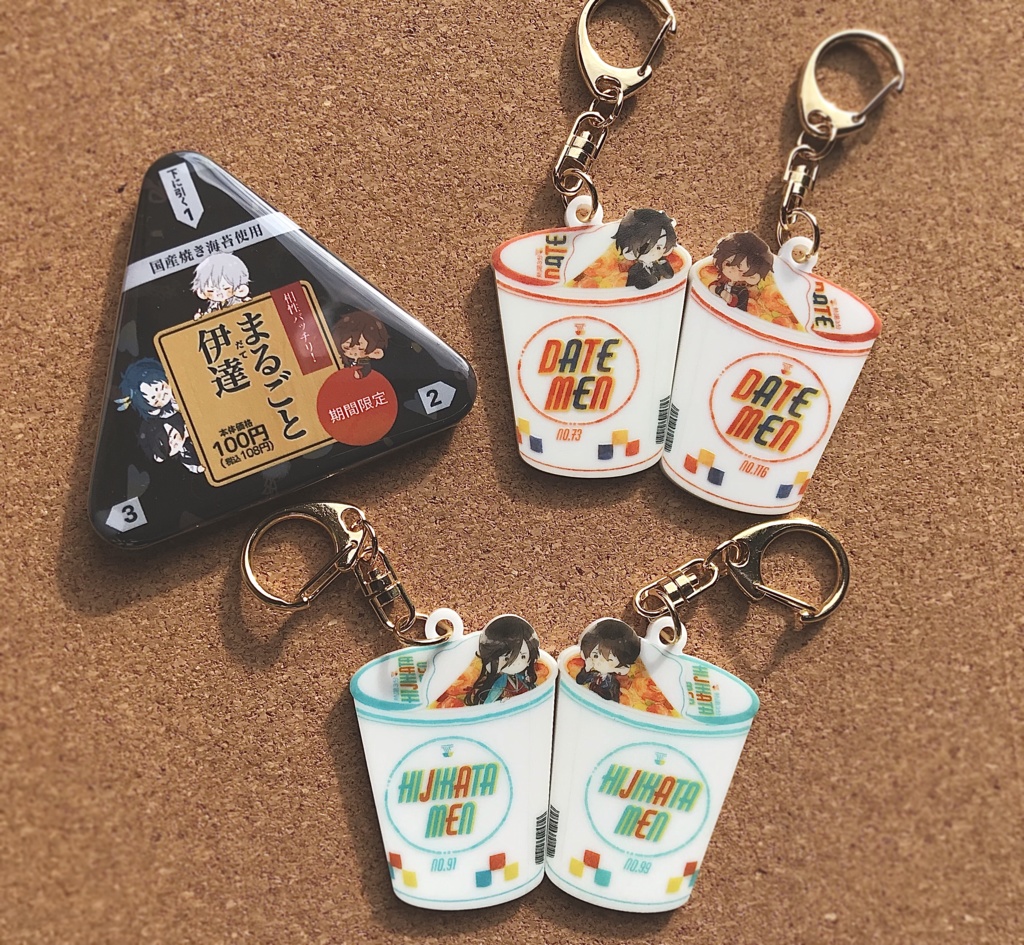 カップ麺風アクキー&伊達組おにぎり缶バッチ