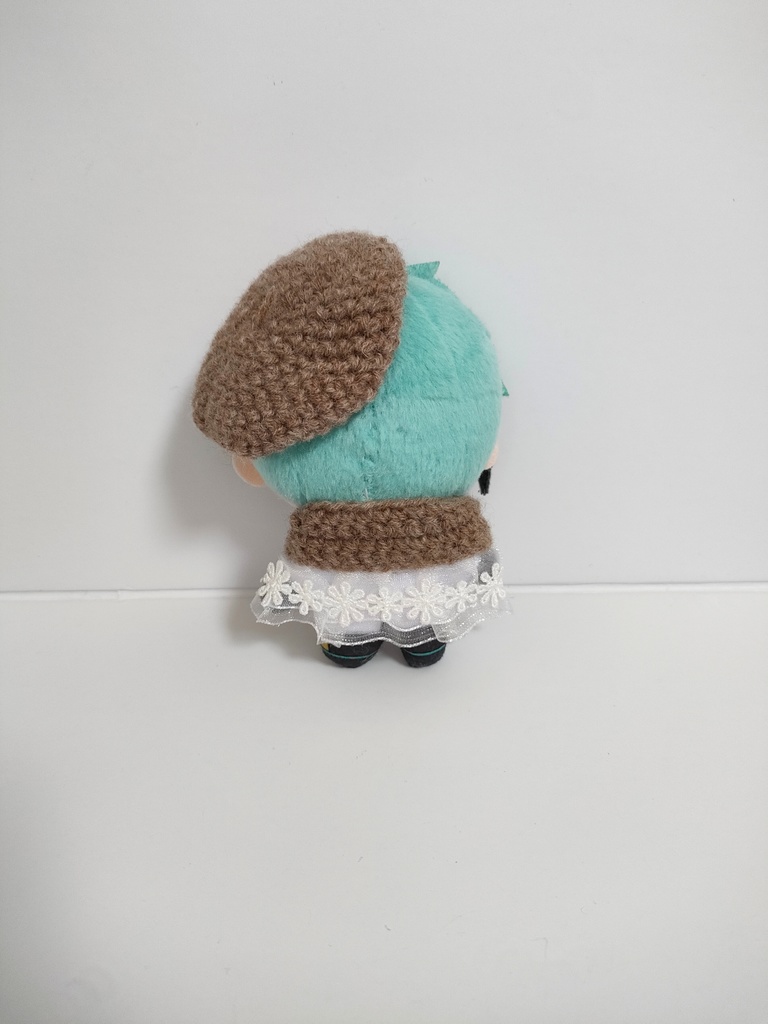 10cmぬい服 レース付きケープ&ベレー帽セット(旧バージョン)