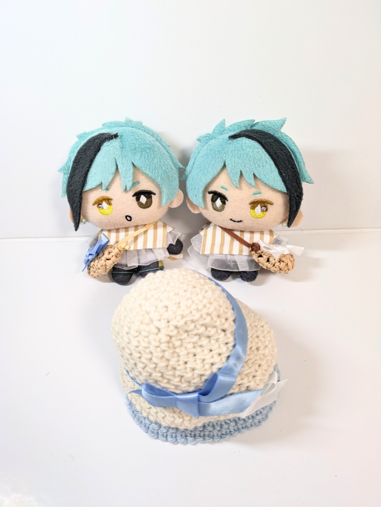 ぬい服10cm お出かけコーデセット『水色×サテン』