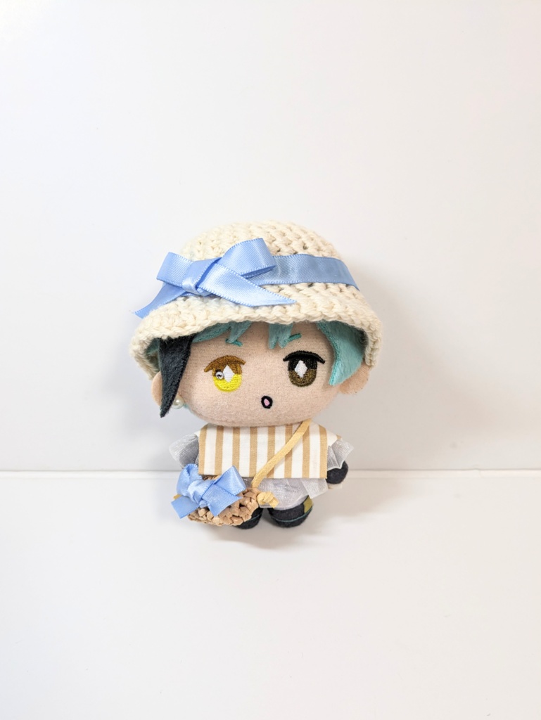 ぬい服10cm お出かけコーデセット『水色×サテン』