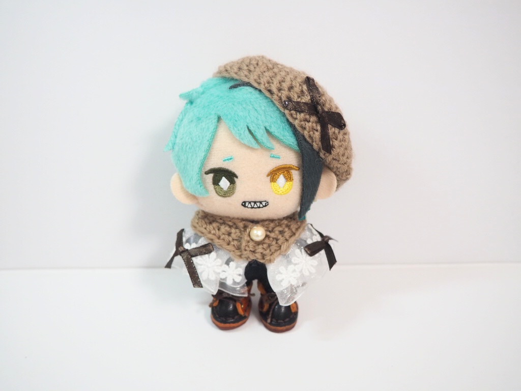 10cmぬい服 レース付きケープ&ベレー帽セット(新バージョン)