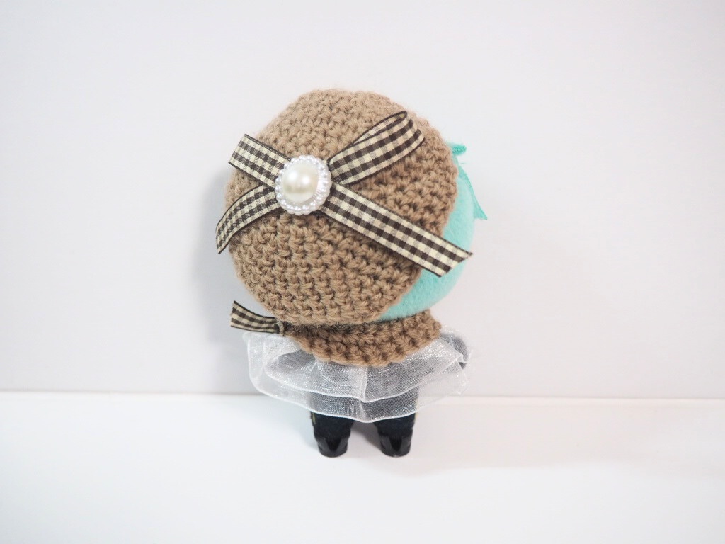 10cmぬい服 チェックリボンケープ&ベレーセット(ブラウン系)