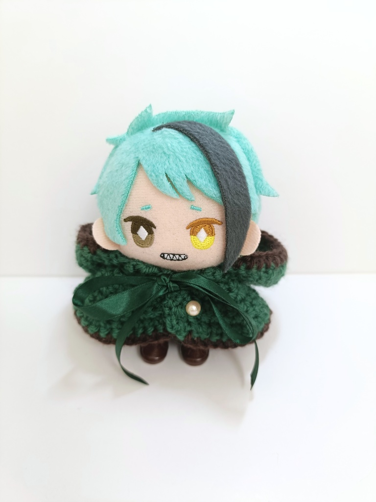 10cmぬい服 山を愛するぬいのフードケープ