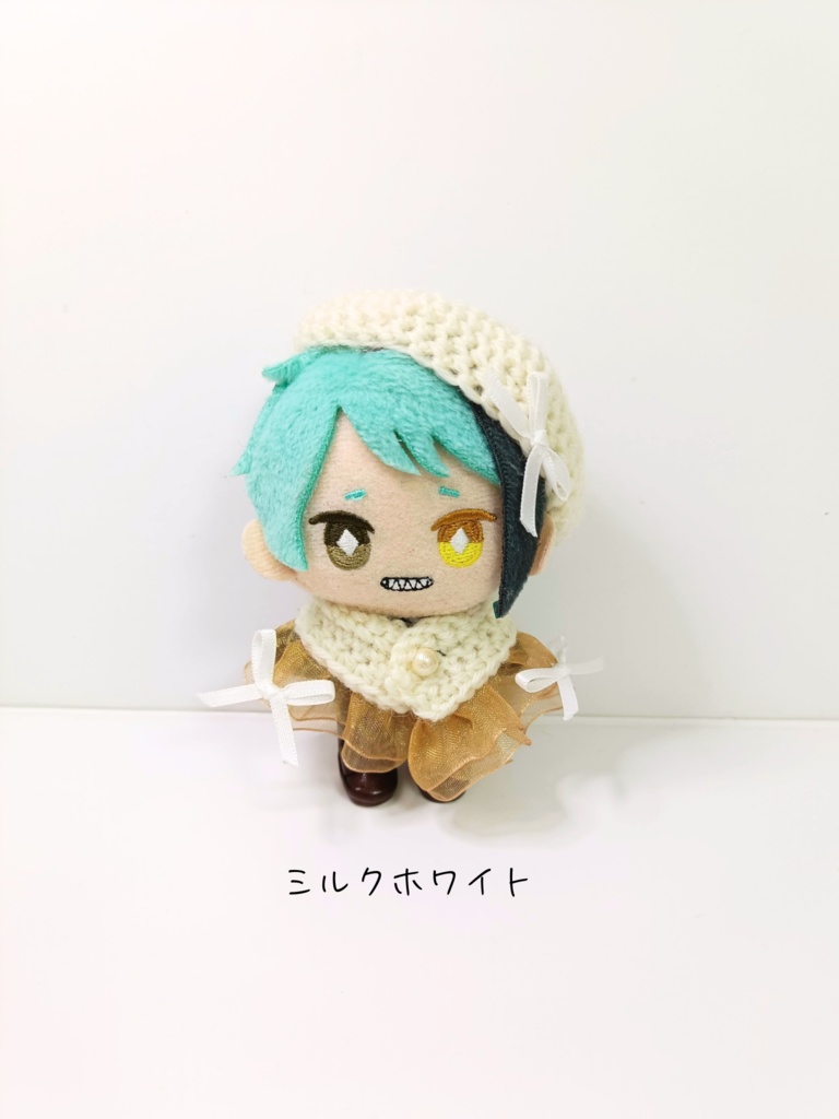 10cmぬい服 ゴールドフリルケープ&ベレーセット