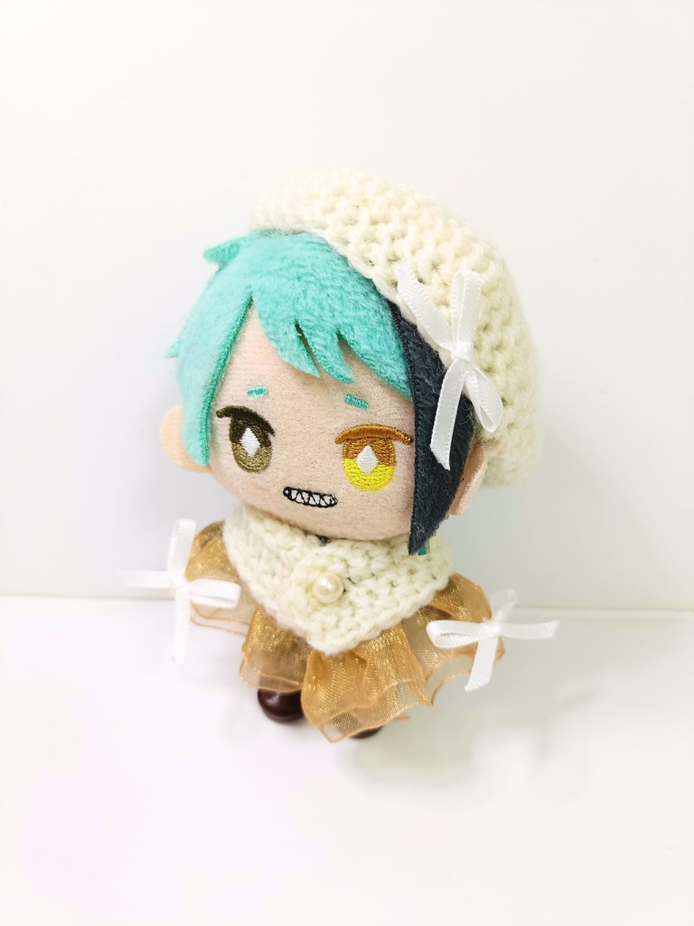 10cmぬい服 ゴールドフリルケープ&ベレーセット