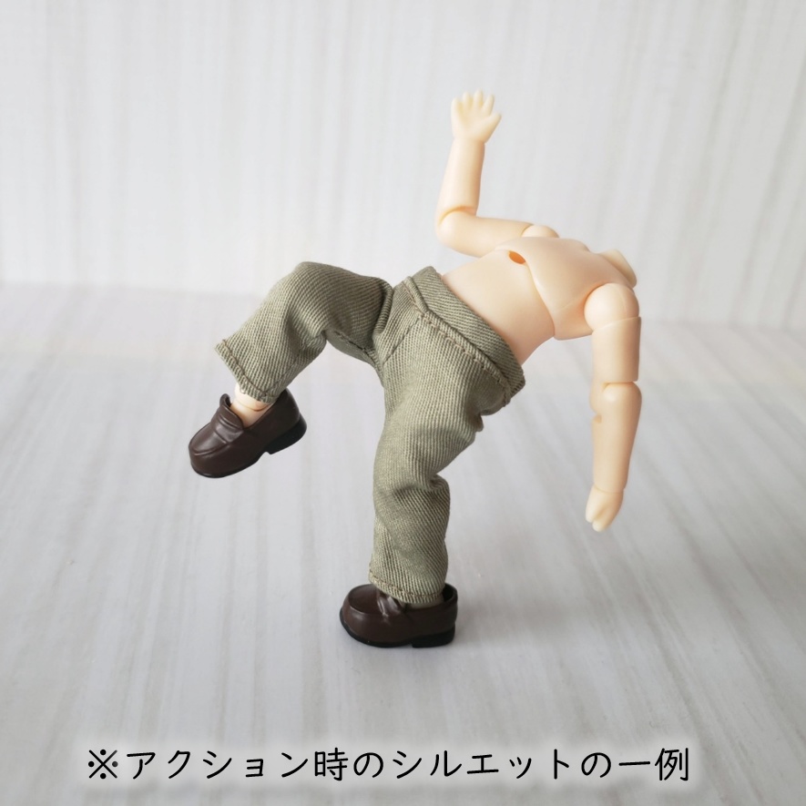 カラーコーデを楽しみたい✨アーミーカラーのストレートパンツ(ねんどーる着用可)