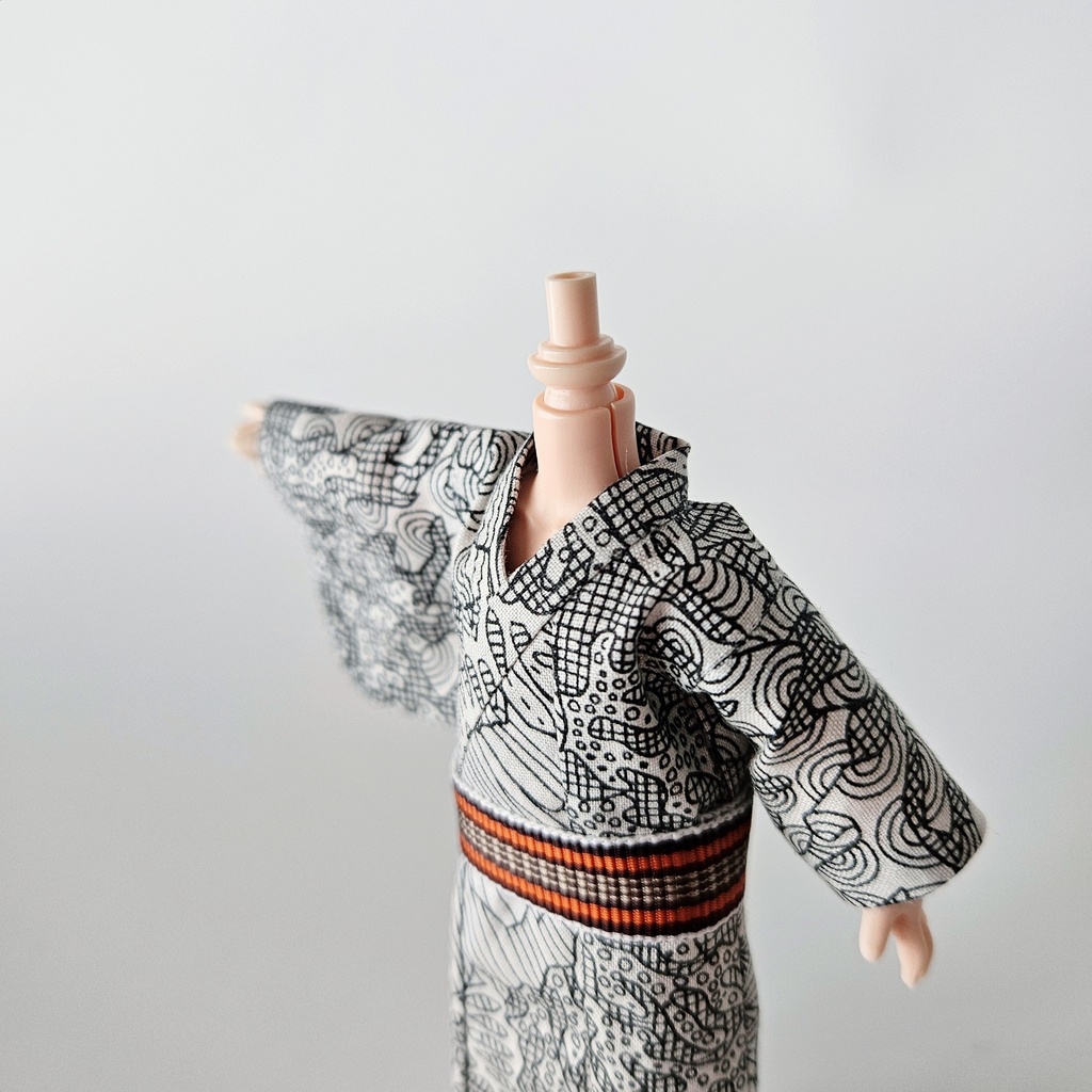 オビツ11着用可👘モダン浴衣・第1弾🐠白黒珊瑚×縞帯