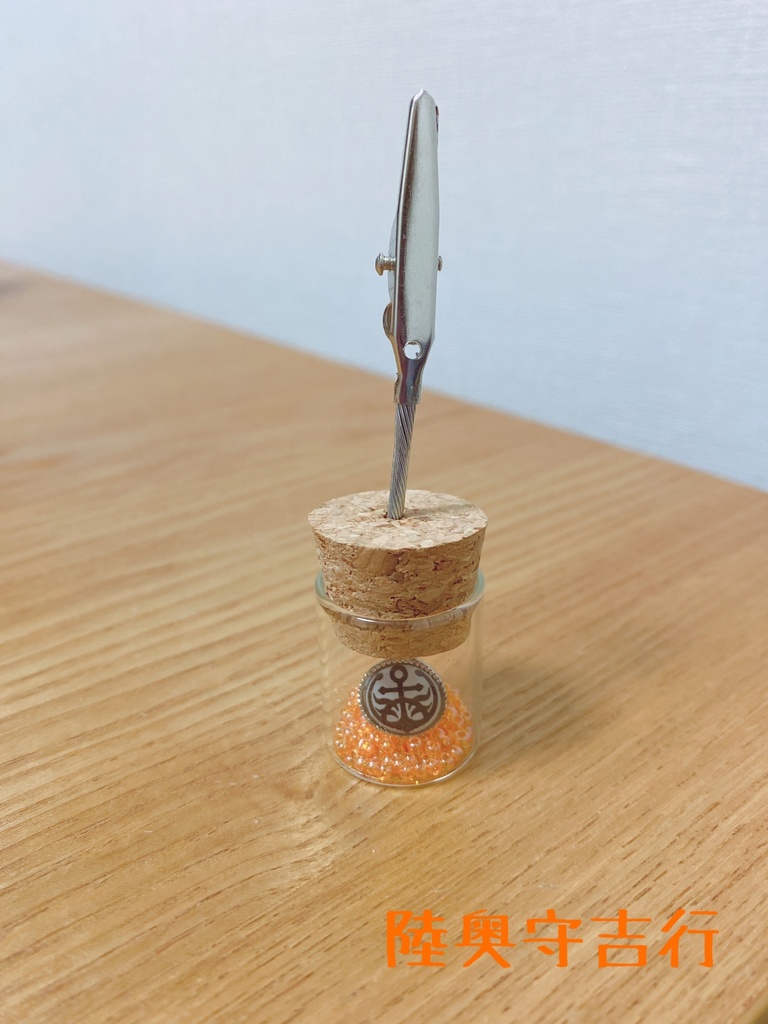 刀剣乱舞イメージ 紋チャームのメモスタンド♪