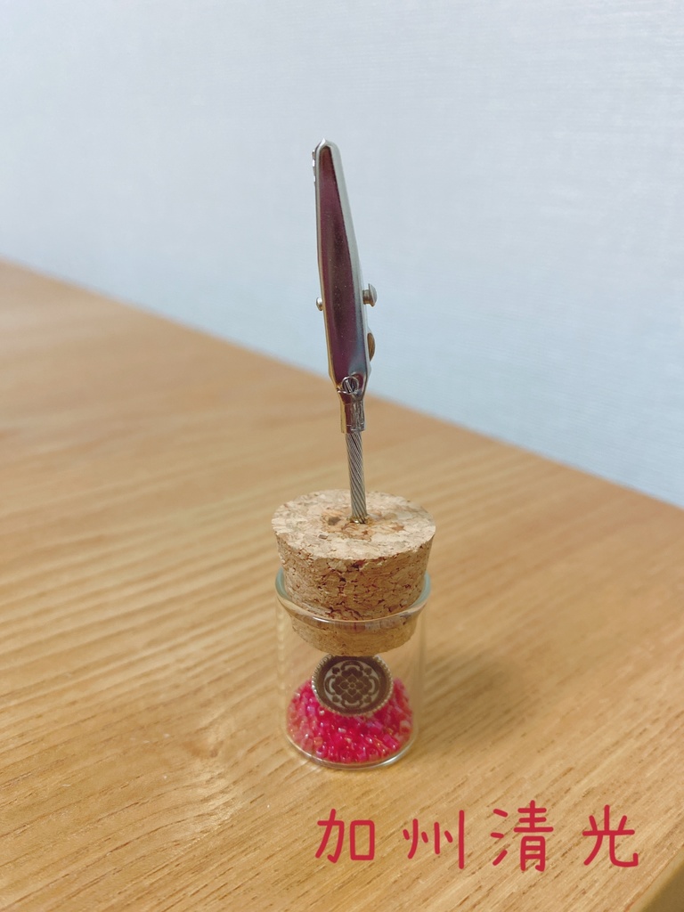 刀剣乱舞イメージ 紋チャームのメモスタンド♪