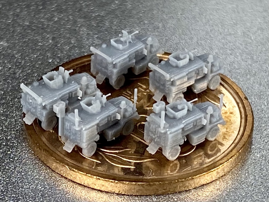 1/700 MUS SET8 現用米軍 クーガーMRAP 4X4セット