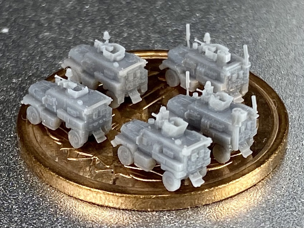 1/700 MUS SET8 現用米軍 クーガーMRAP 4X4セット
