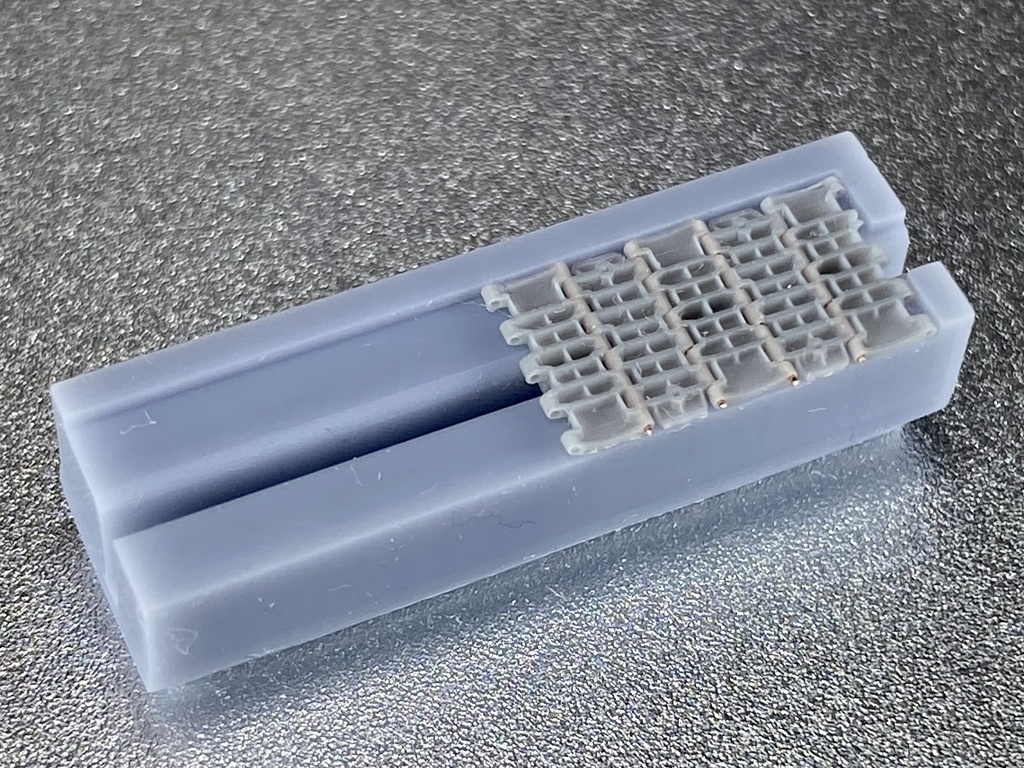 1/72 R TRUCK2 72 ロシア軍 T-34 可動履帯セット Ver2